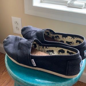 Black Toms